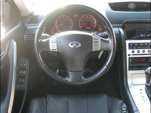 Infiniti G35 2006 photo 2