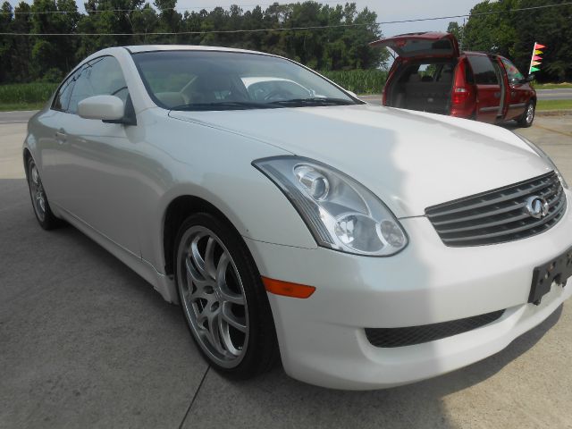 Infiniti G35 2006 photo 3