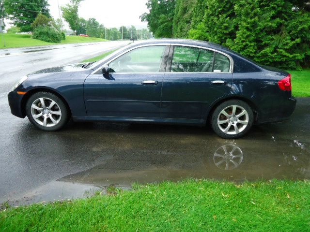 Infiniti G35 2006 photo 4