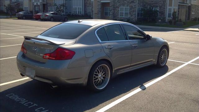 Infiniti G35 2007 photo 3