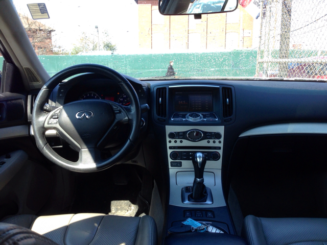 Infiniti G35 2007 photo 2