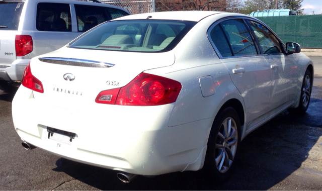 Infiniti G35 2007 photo 4