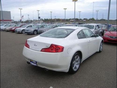 Infiniti G35 2007 photo 3