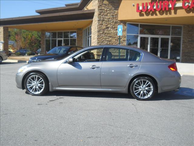 Infiniti G35 2007 photo 2