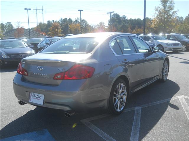 Infiniti G35 2007 photo 4