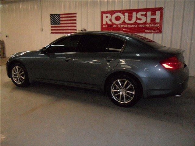 Infiniti G35 2007 photo 3
