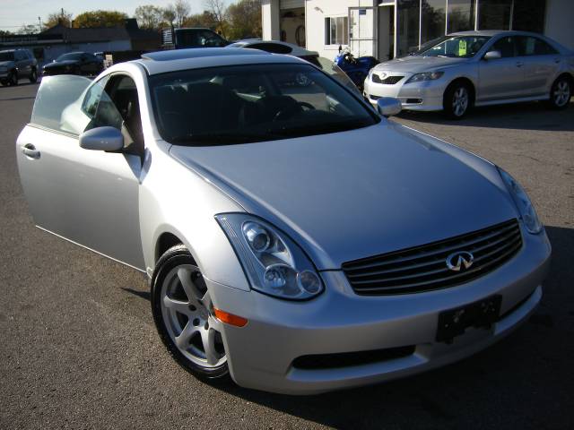 Infiniti G35 Base Coupe
