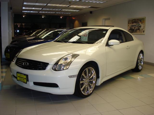 Infiniti G35 2500hd SLE1 Crew Cab Std. Box Coupe
