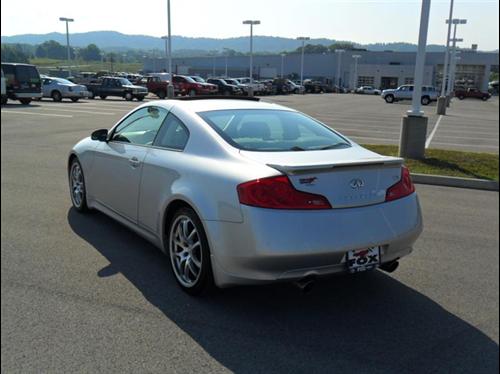 Infiniti G35 2007 photo 3
