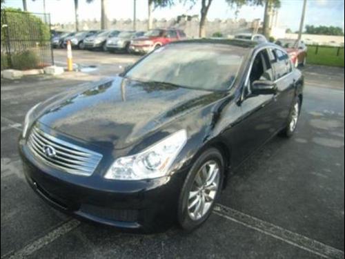 Infiniti G35 2007 photo 2