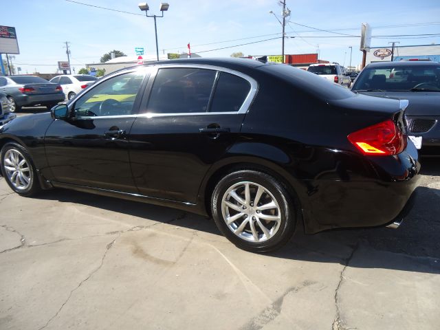 Infiniti G35 2007 photo 4