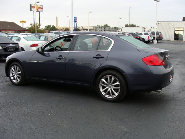 Infiniti G35 2007 photo 3