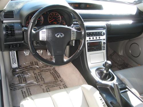 Infiniti G35 2007 photo 2