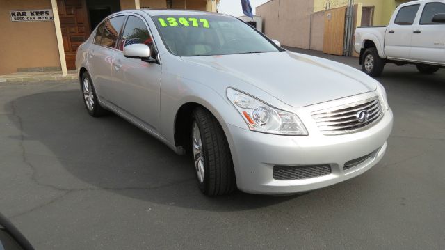 Infiniti G35 2007 photo 2