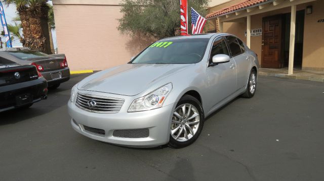 Infiniti G35 2007 photo 4