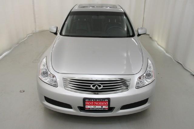 Infiniti G35 2007 photo 4