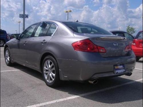 Infiniti G35 2007 photo 5