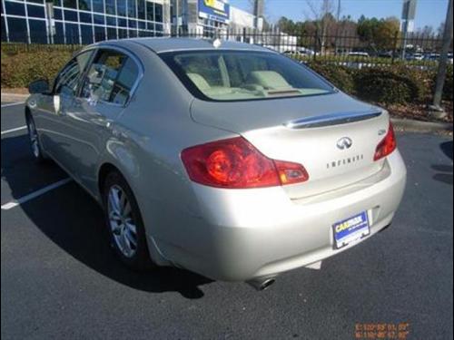 Infiniti G35 2007 photo 4