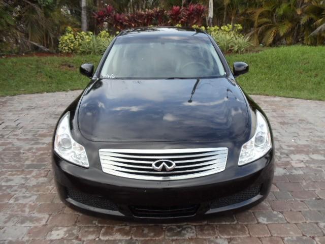 Infiniti G35 2007 photo 1