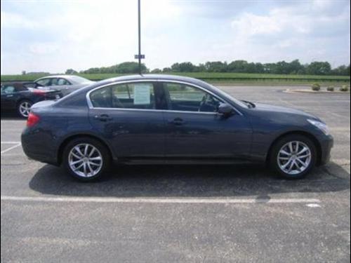 Infiniti G35 2007 photo 2