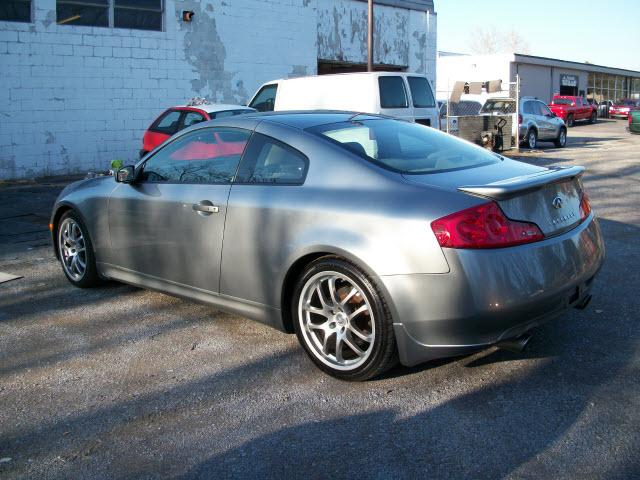 Infiniti G35 2007 photo 2