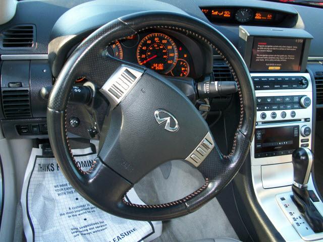Infiniti G35 2007 photo 4