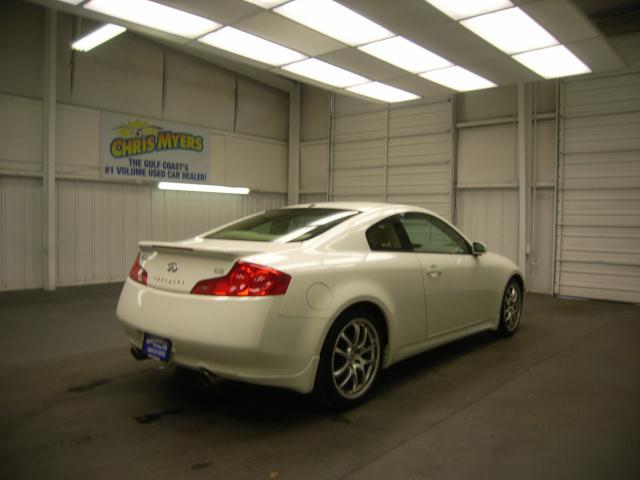 Infiniti G35 2007 photo 2
