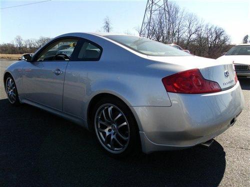 Infiniti G35 2007 photo 2
