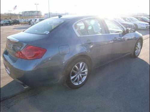 Infiniti G35 2007 photo 4