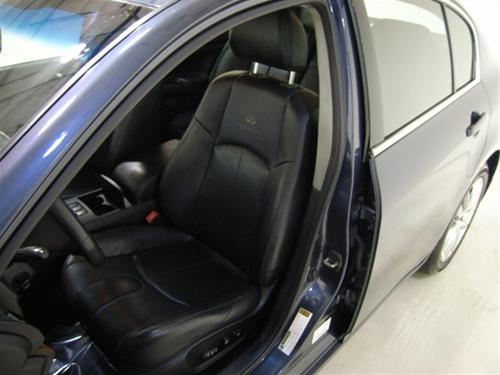 Infiniti G35 2007 photo 2