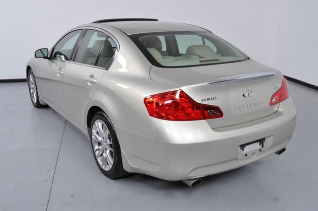 Infiniti G35 2007 photo 5