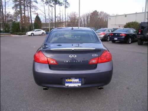 Infiniti G35 2007 photo 4