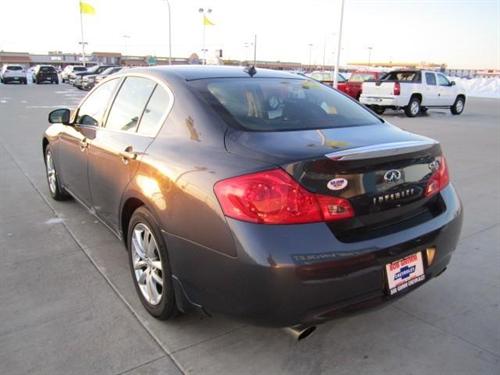 Infiniti G35 2007 photo 2