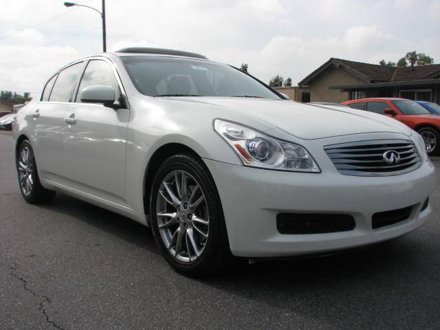 Infiniti G35 2007 photo 2
