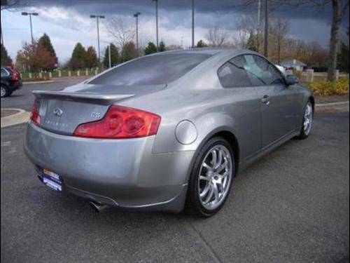 Infiniti G35 2007 photo 4