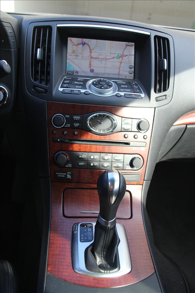 Infiniti G35 2007 photo 2