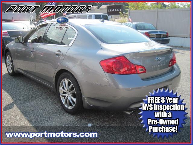 Infiniti G35 2007 photo 2