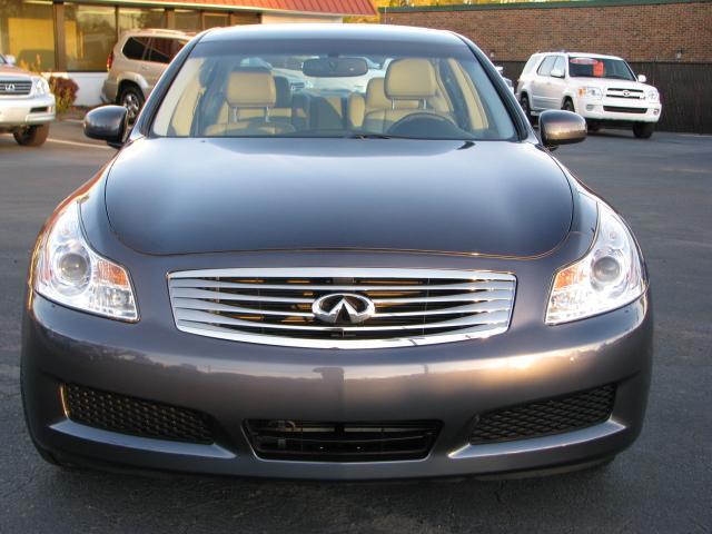 Infiniti G35 SL AWD SUV Sedan