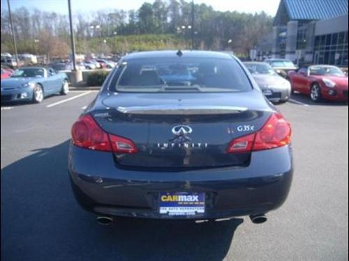 Infiniti G35 2007 photo 5