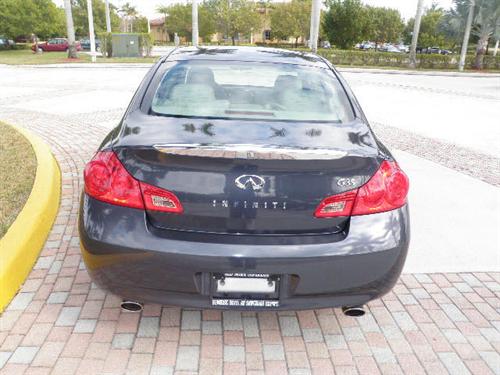 Infiniti G35 2007 photo 3