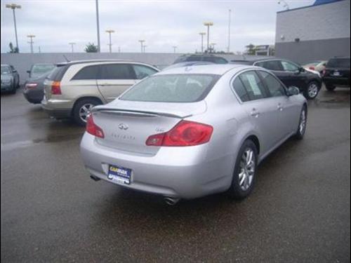 Infiniti G35 2007 photo 3