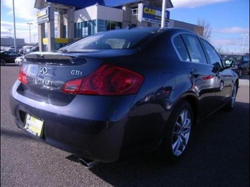 Infiniti G35 2007 photo 4