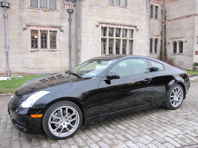 Infiniti G35 2007 photo 2