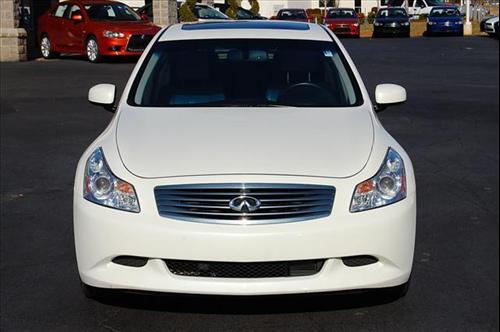 Infiniti G35 2007 photo 2