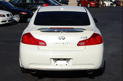 Infiniti G35 2007 photo 3