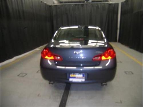 Infiniti G35 2007 photo 3