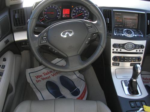 Infiniti G35 2007 photo 2