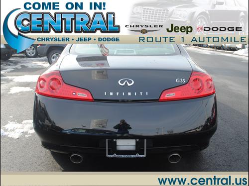 Infiniti G35 2007 photo 2