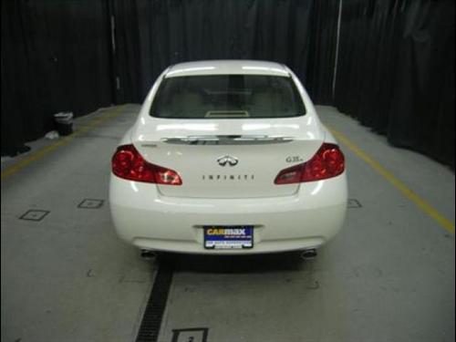 Infiniti G35 2007 photo 2