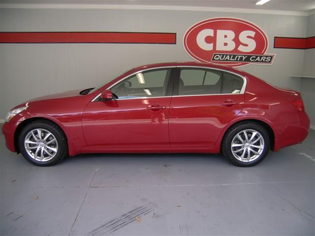 Infiniti G35 2007 photo 2